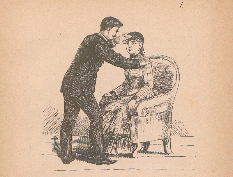 Czarno-biała grafika na szarym papierze. Mężczyzna w garniturze pochyla się nad młodą kobietą w sukni w katkę siedzącą na fotelu. Hipnotyzer trzyma jedną dłoń na jej ramieniu, drugą zaś na jej czole