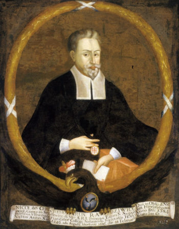 Portret siedzącego mężczyzny w czarnym stroju, z hiszpańską bródką i wąsami.