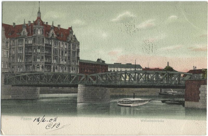 Most chwaliszewski na starym korycie Warty (jego przebieg uległ później zmianie), pocztówka z początku XIX wieku (domena publiczna)