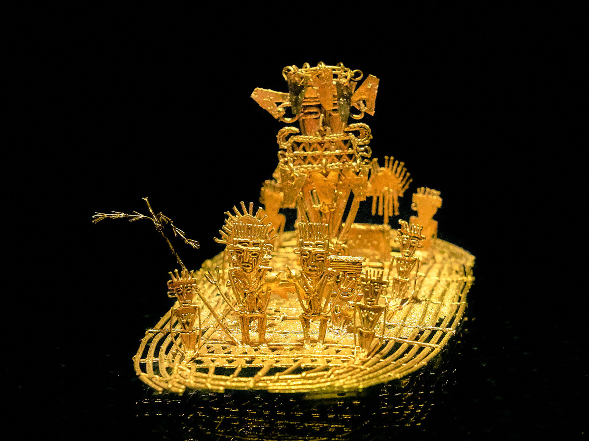 Gold_Museum,_Bogota-mini