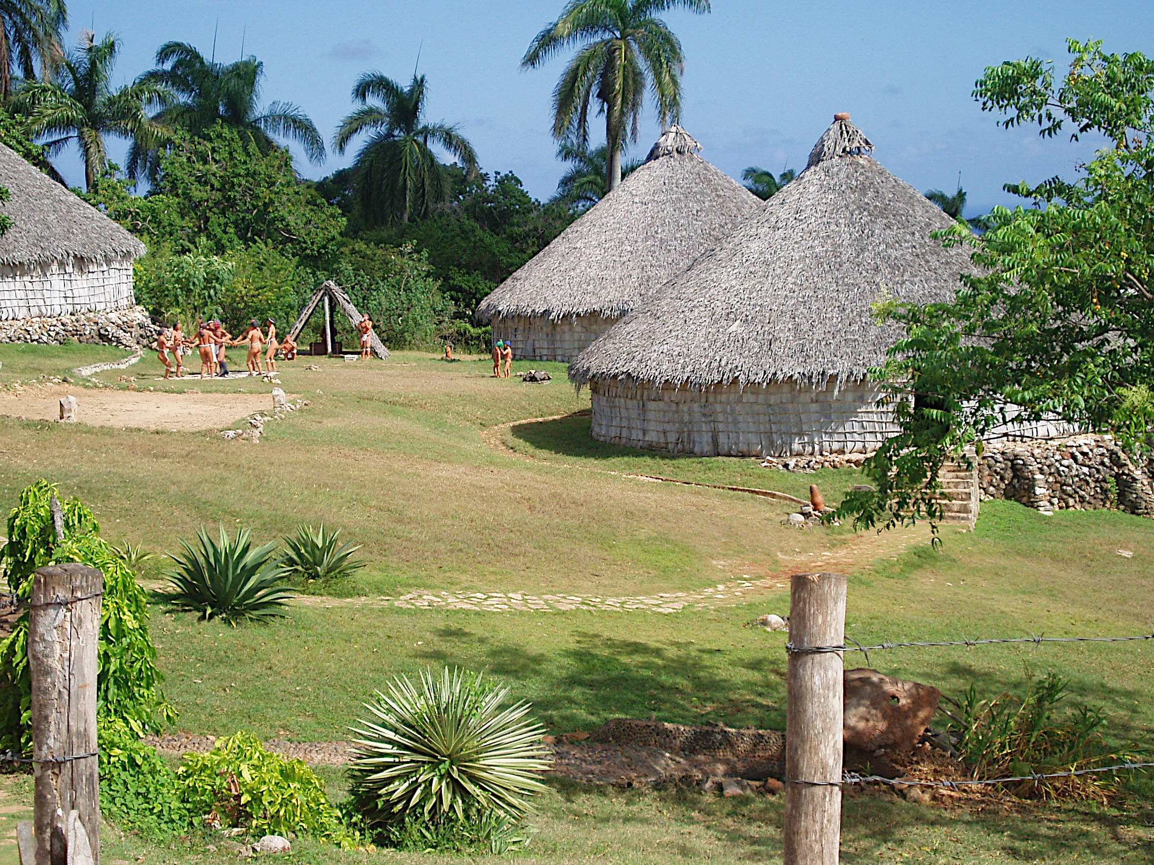 Rekonstrukcja wioski Tainów na Kubie (fot. Michal Zalewski, CC BY-SA 2.5)